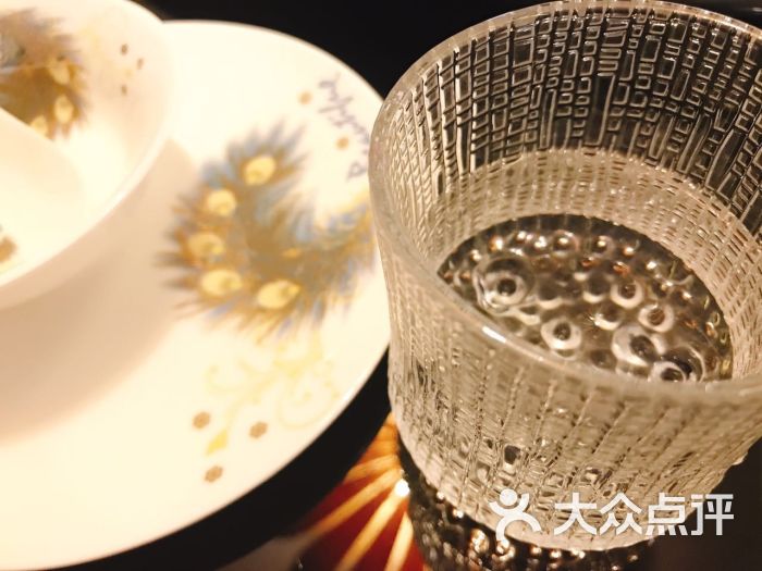 【三亿体育官网】2.3米世界第三高巨人迎娶1.5米新娘 从小患有巨人症(图3) 三亿体育手机版